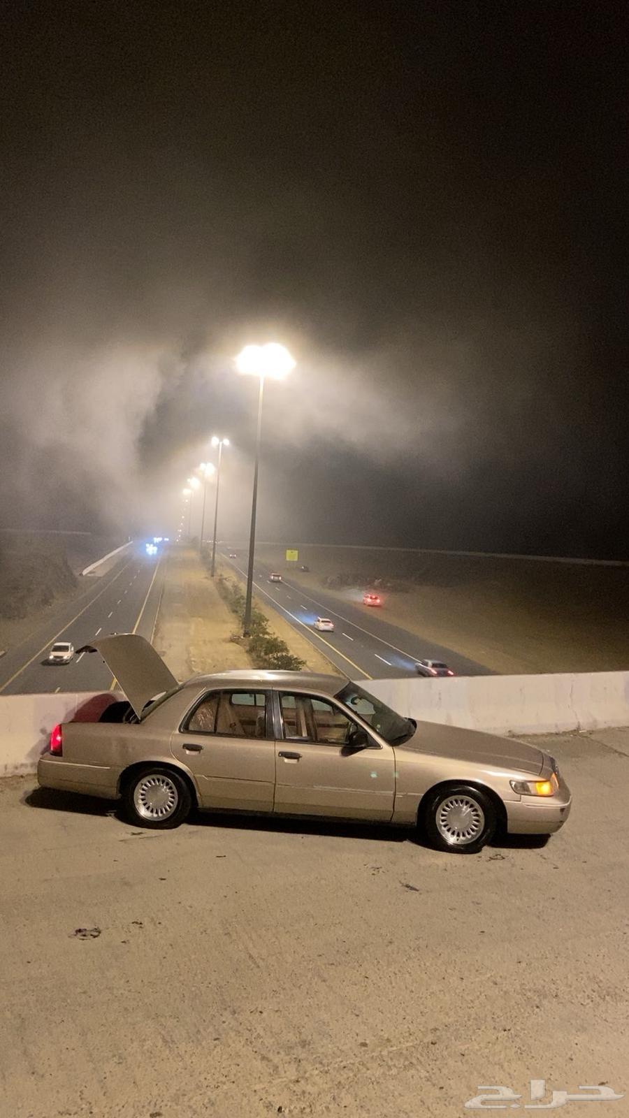 للبيع فورد جراند ماركيز64385133318145110