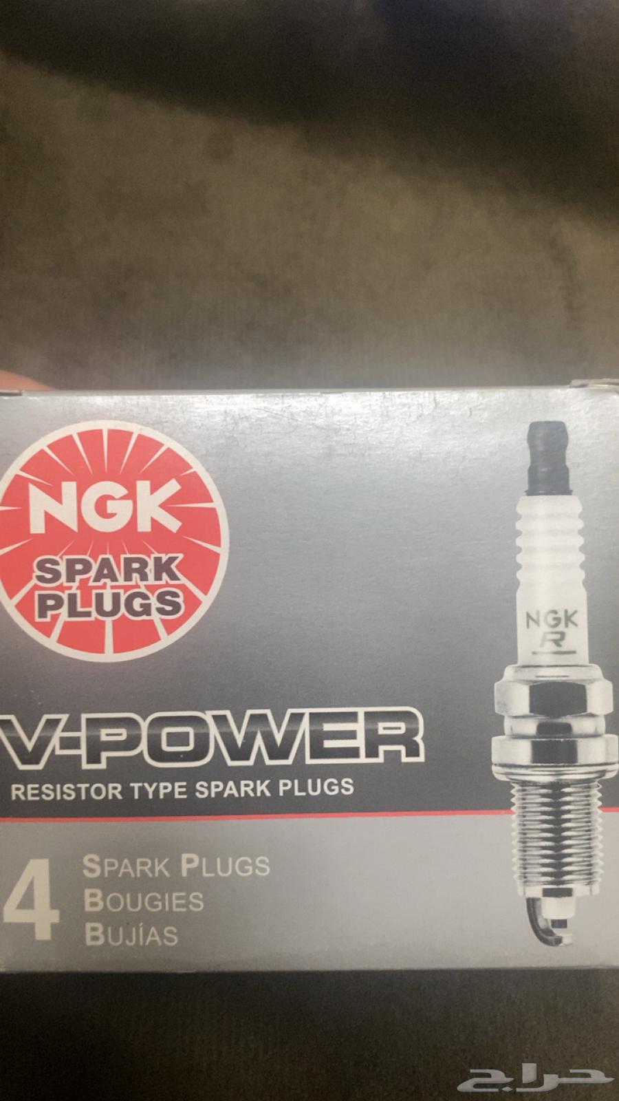 New unused spark plugs64382473680130111