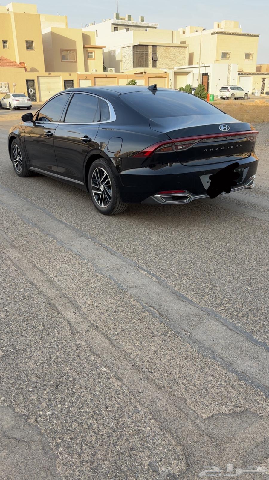 ازيرا بنزين 4سلندر 202064383594295682113