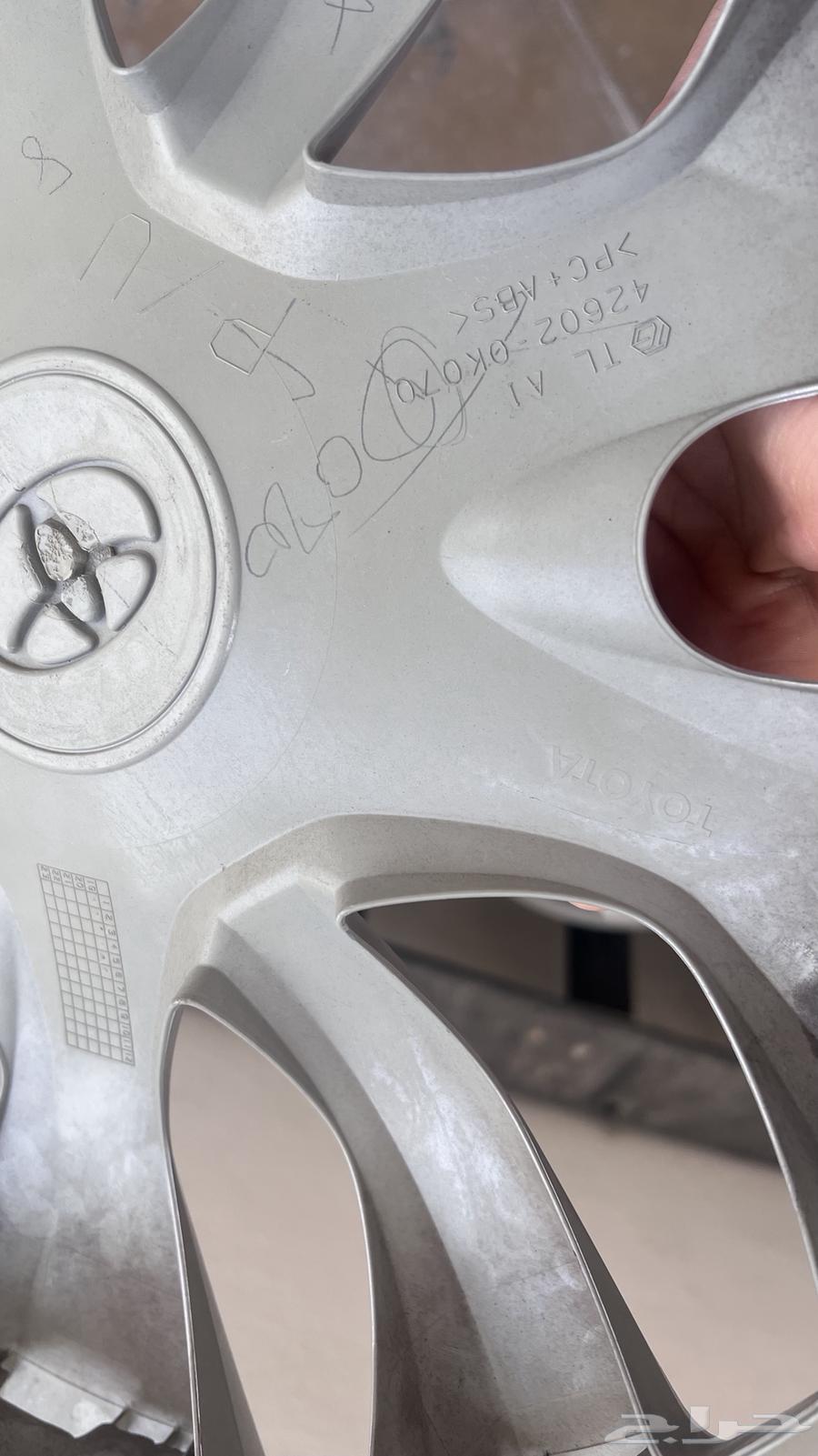 Front Fender and Hood for 2016 Hilux with Front Stripes Detail64380293308035112