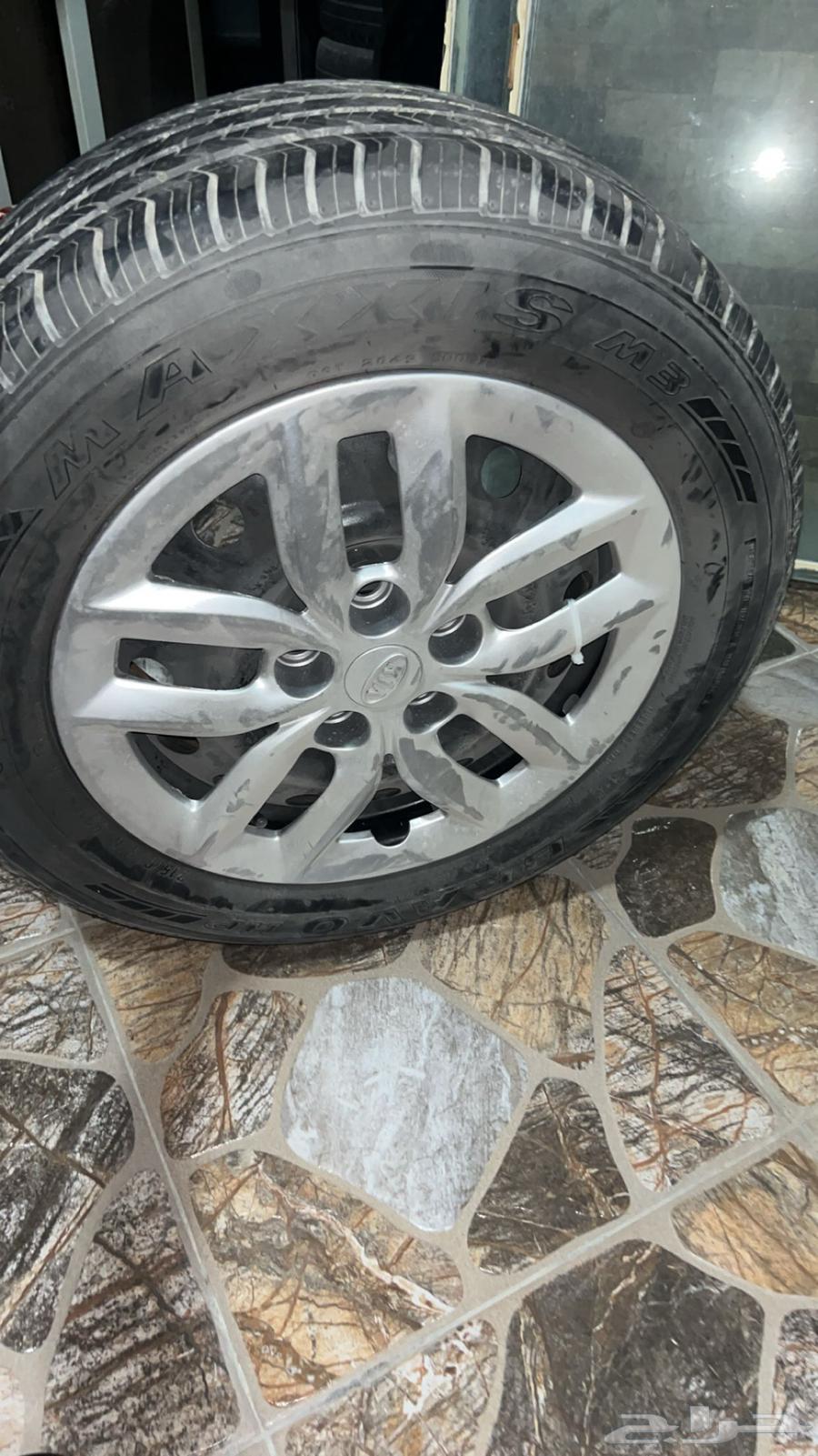 متوفر طقم جنوط اصلي وكفرات ماكسس مقاس 1664373136503299110