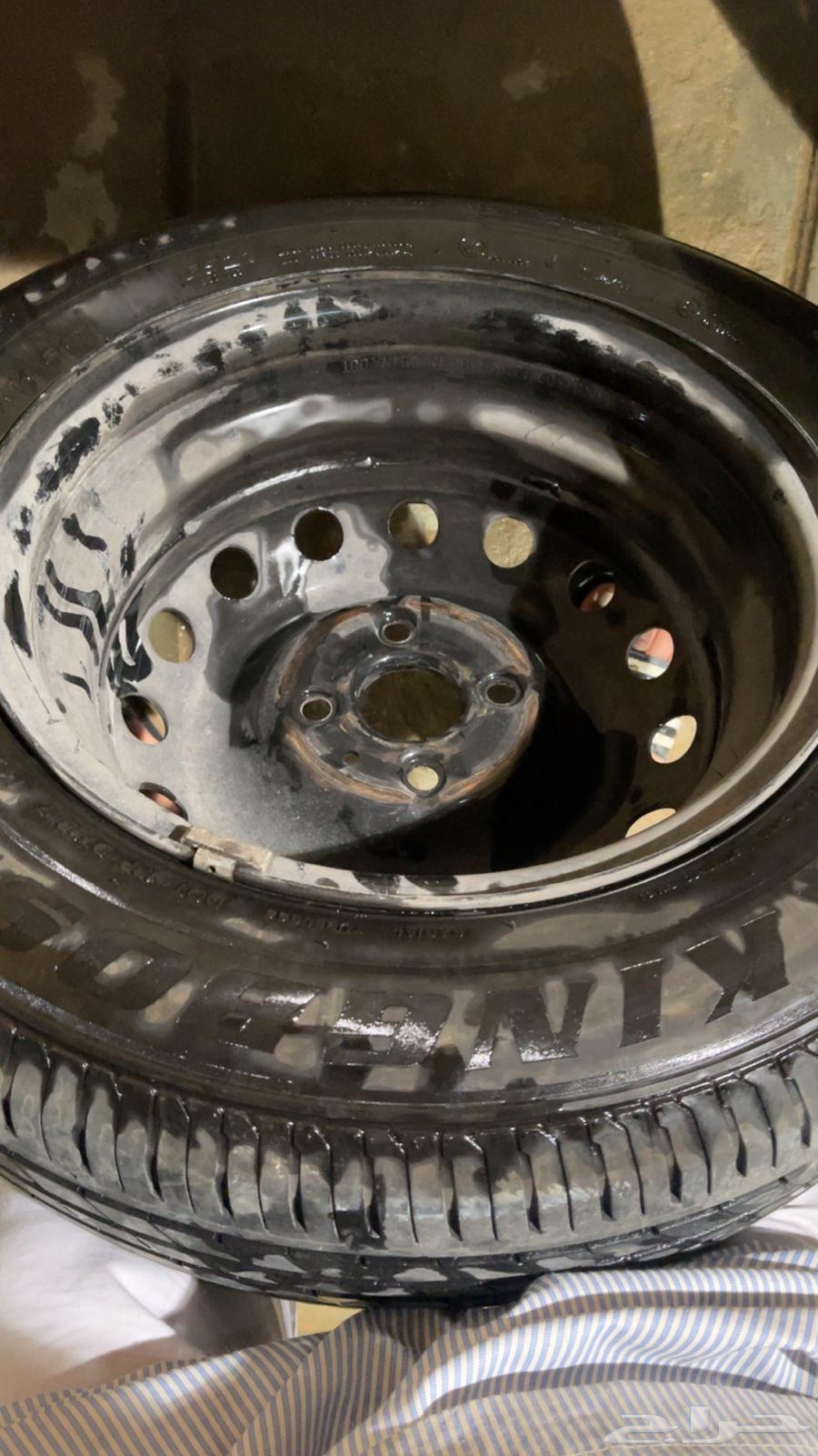 جنوط يارس 15 مقاس 14 نظيفه وكفراتها نظيفه64383344852482112