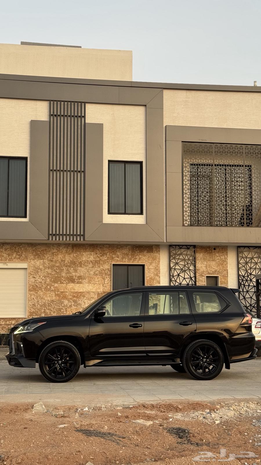 جيب لكزس بلآك اديشن وكاله 201964373846354818113