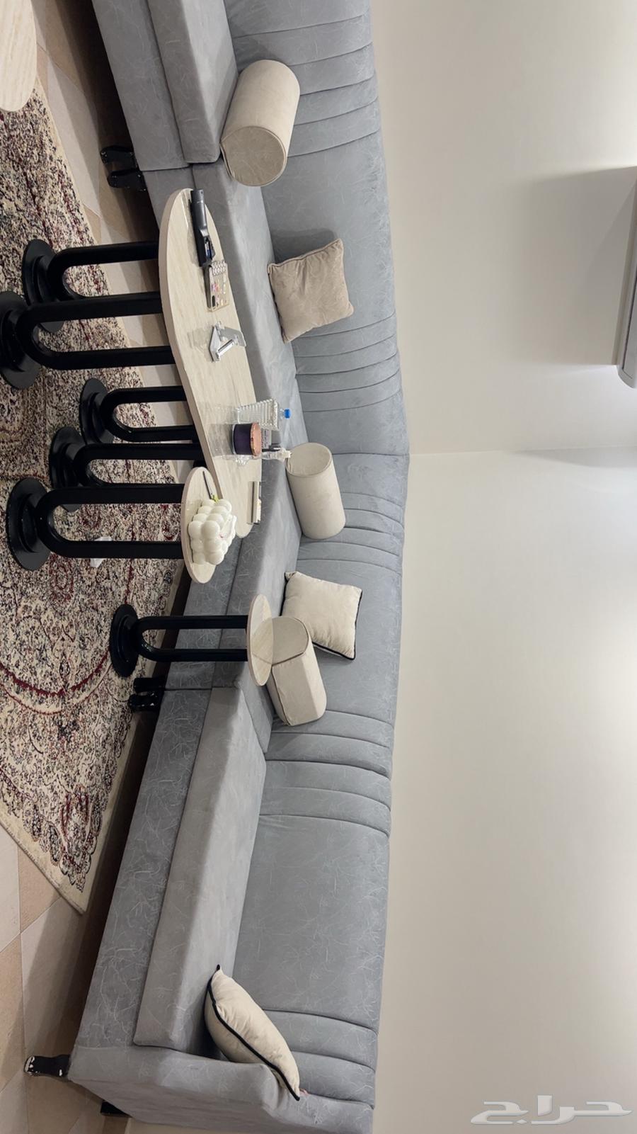 كنب نظيييف وطاولات للبيع64164224327939111