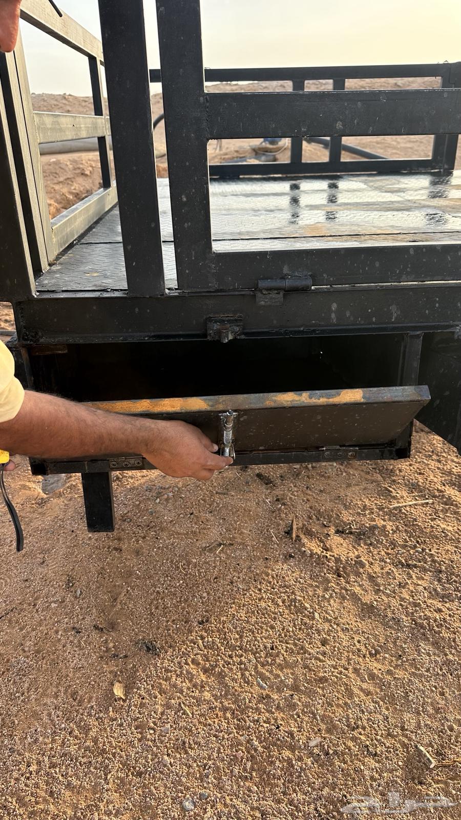 مقطورة أوعربة أو قلص64382169203329112