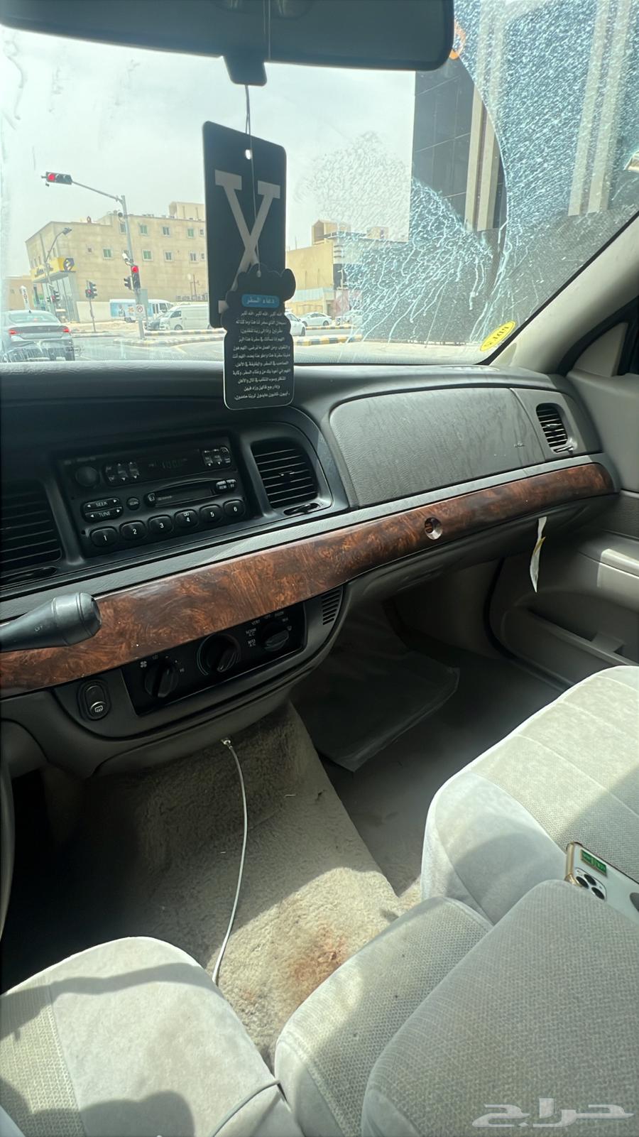 مسطرة فورد ماركيز رصاصي64382541693698111