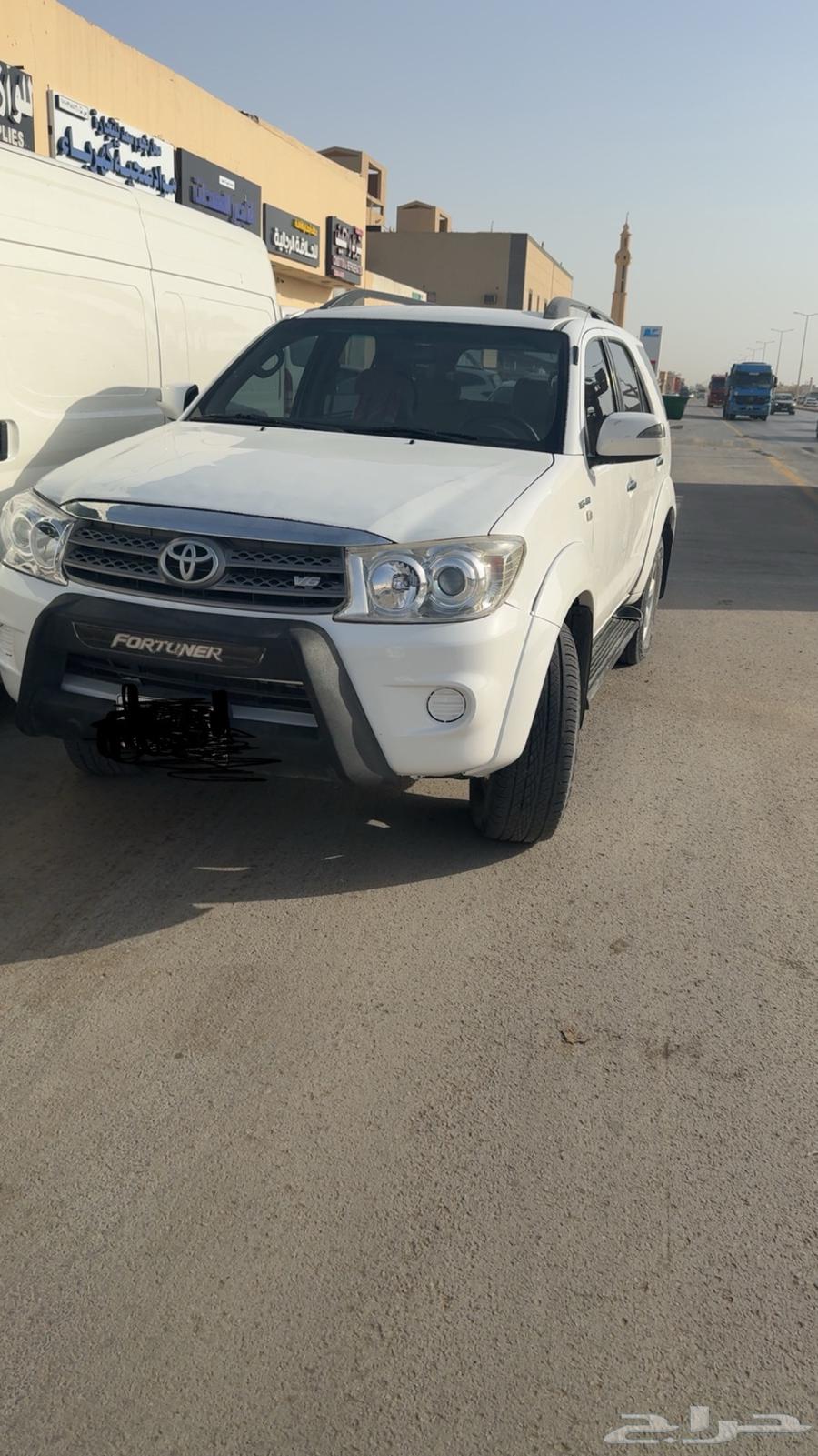 Fortuner 2011 Full V6 Automatic64376959380225113