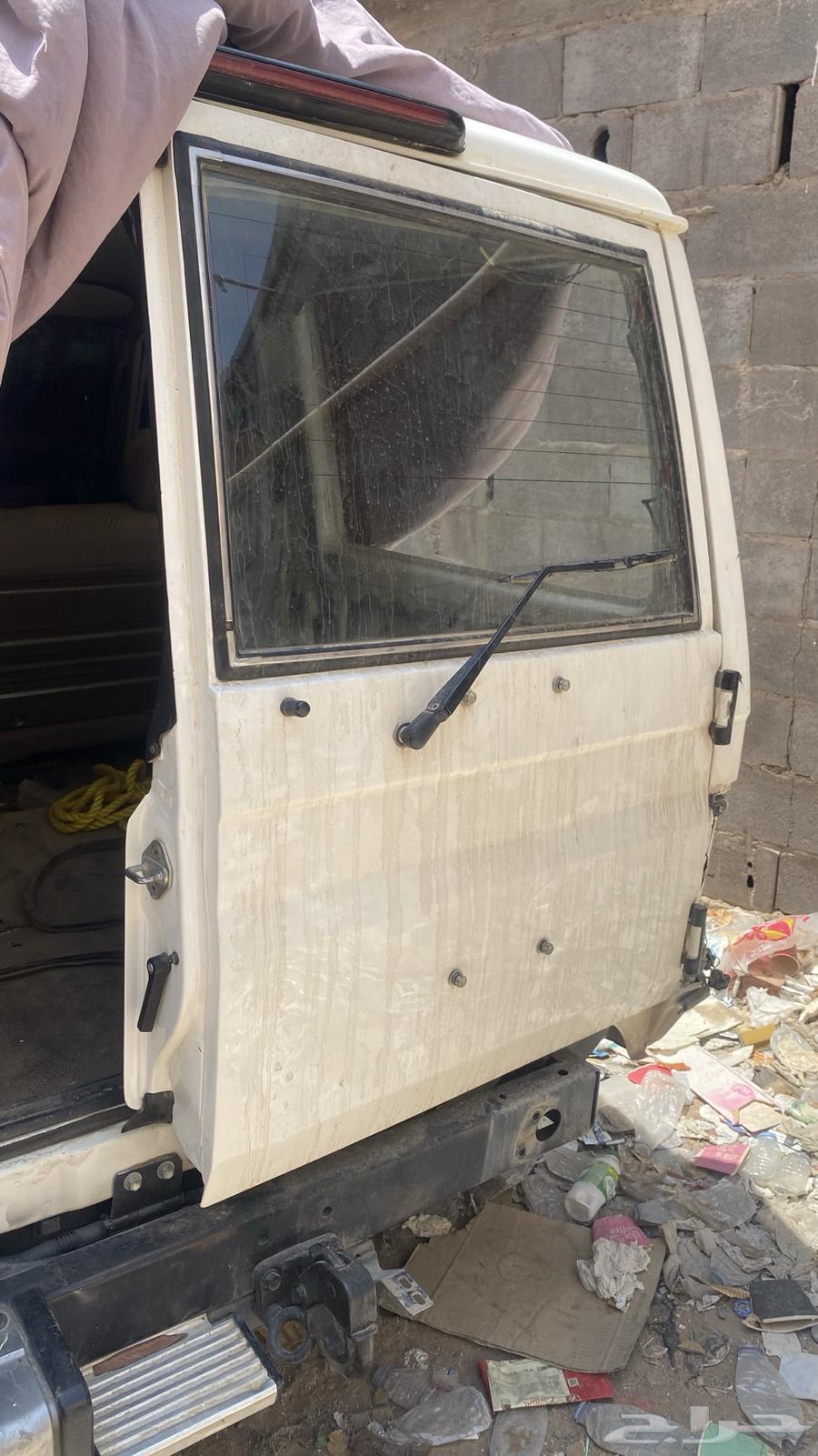 باب ربع خلفي مع قزازته64378353373443110