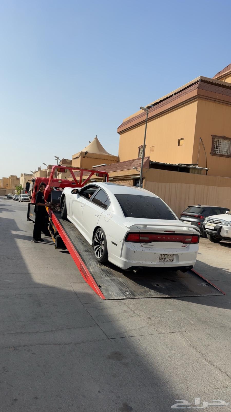 Hydraulic platform in western Riyadh to Al Mahdiah, Urqah, Tuwaiq, Al-Dakhil64378527606275110