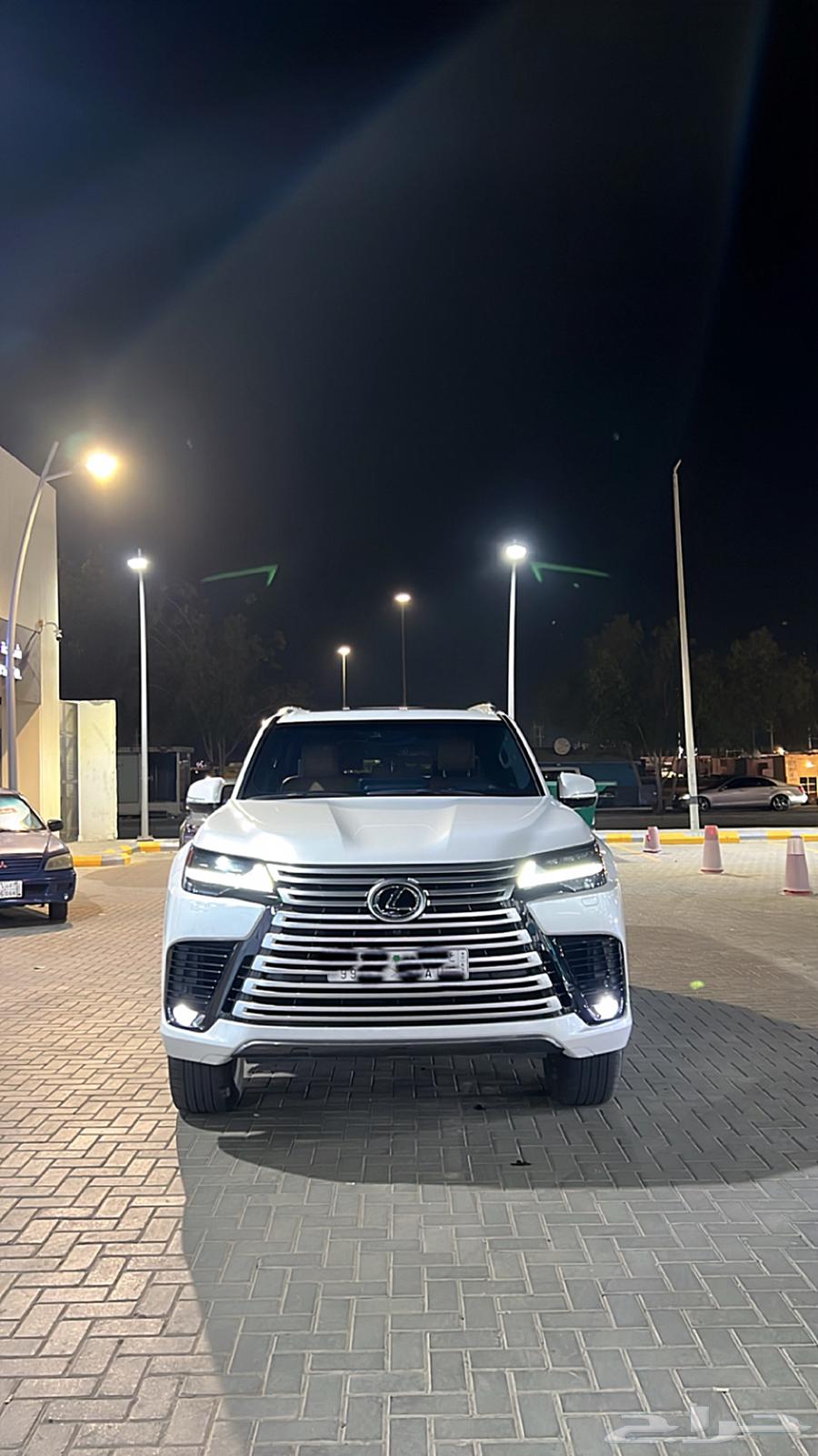 Lexus 2464383801920129110