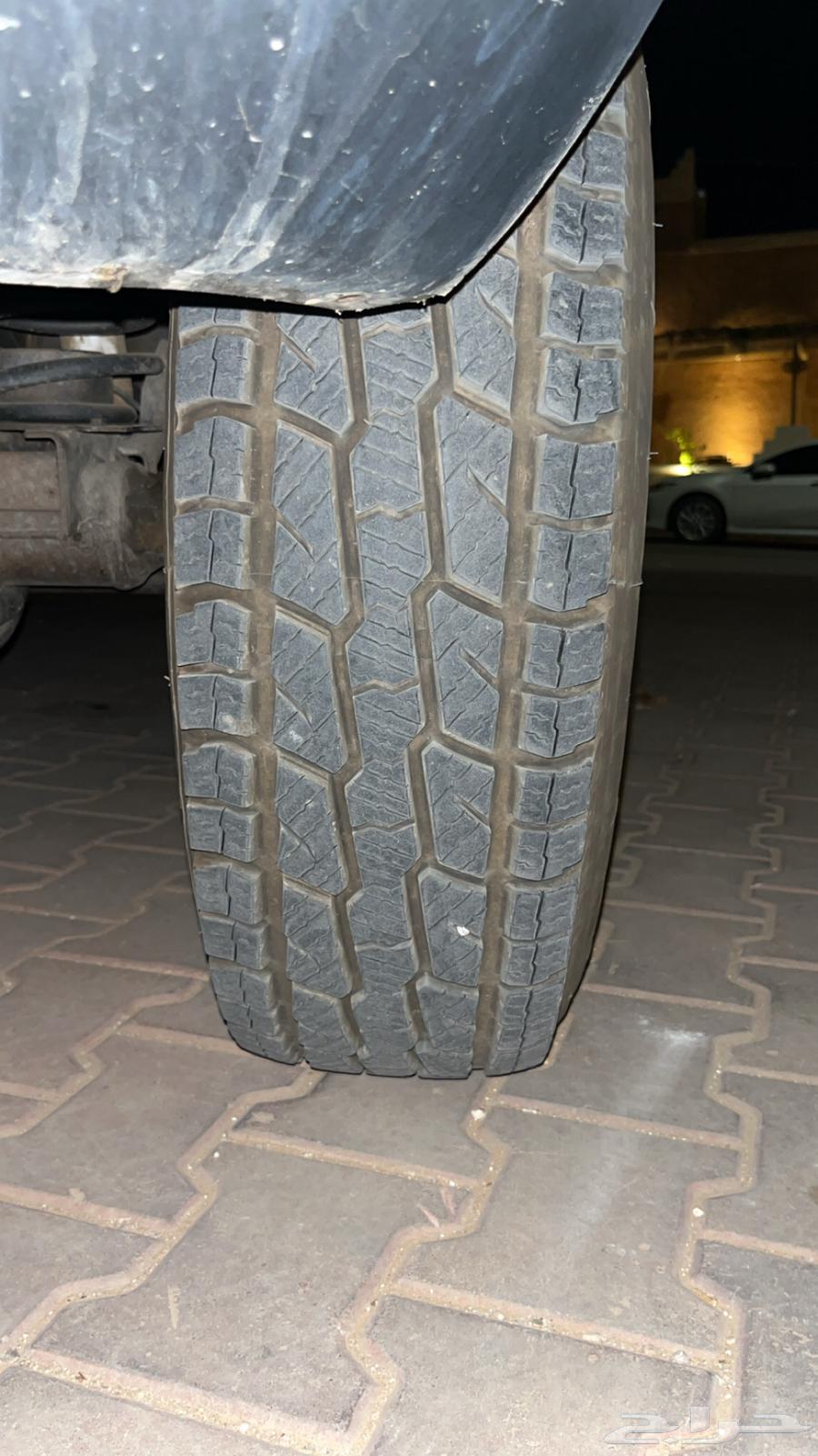 Tires with 16-inch rim, unused64385035924739111