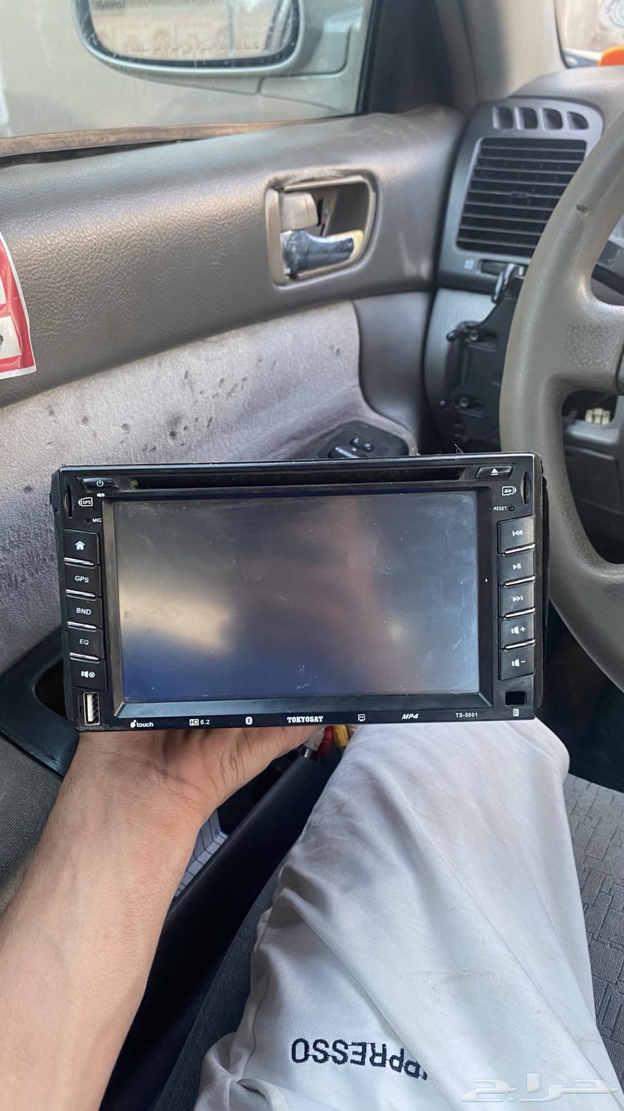 للبيع شاشه ومسجل وكاله كامري64380123368066110