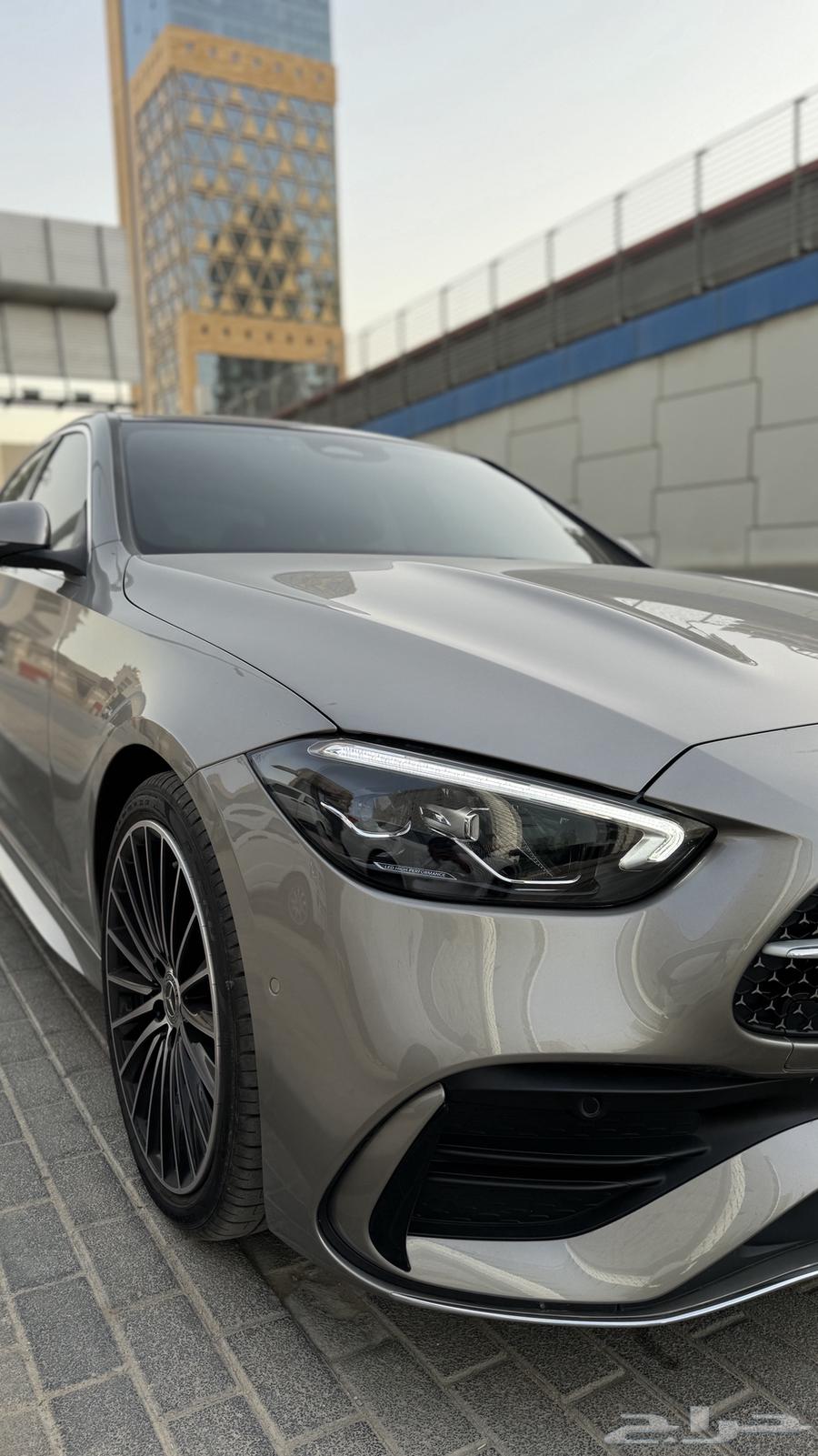 مرسيدس C200 شبة جديدة ماشية 6900 فقط64374156133633111