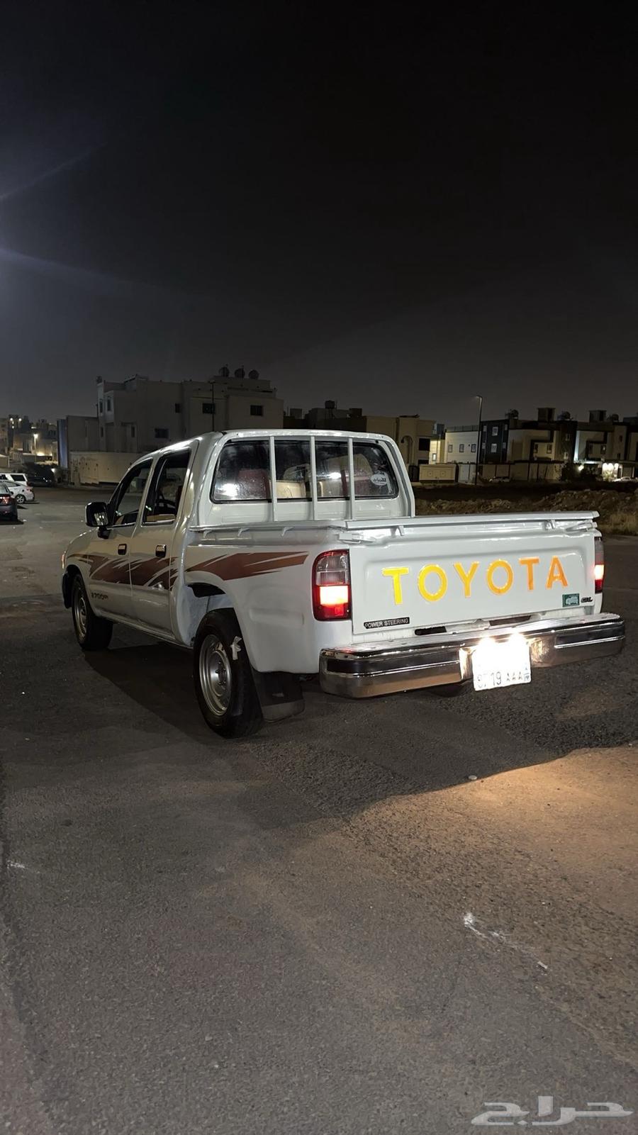 HiLux 200564373373673602111