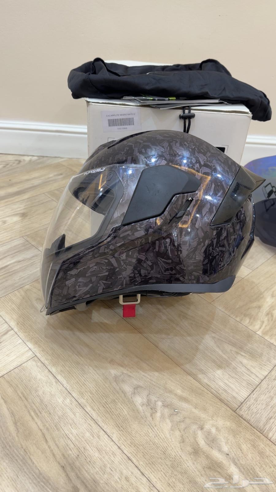 خوذة ايكون اصليه شبه جديدها64378367880705112