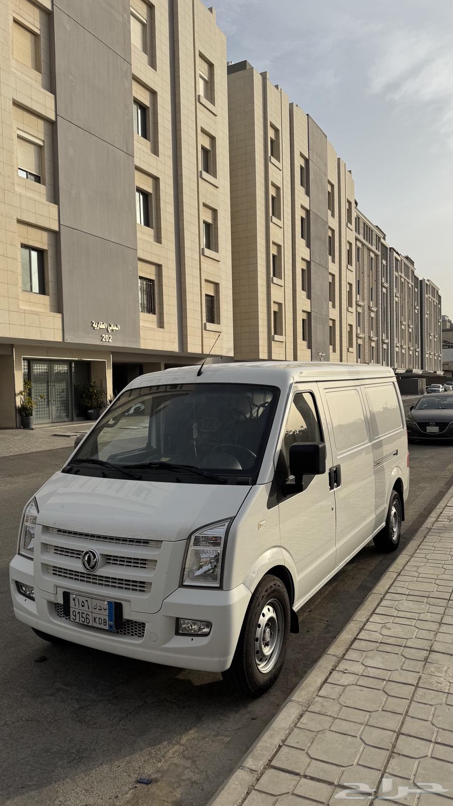 فان تحميل بضائع 202164383066886402110