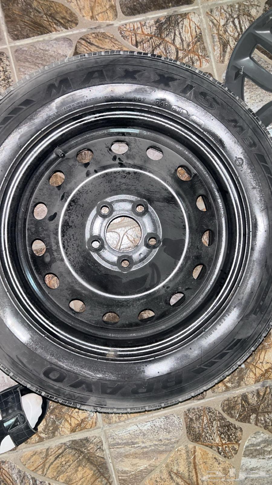 متوفر طقم جنوط اصلي وكفرات ماكسس مقاس 1664373136503299111