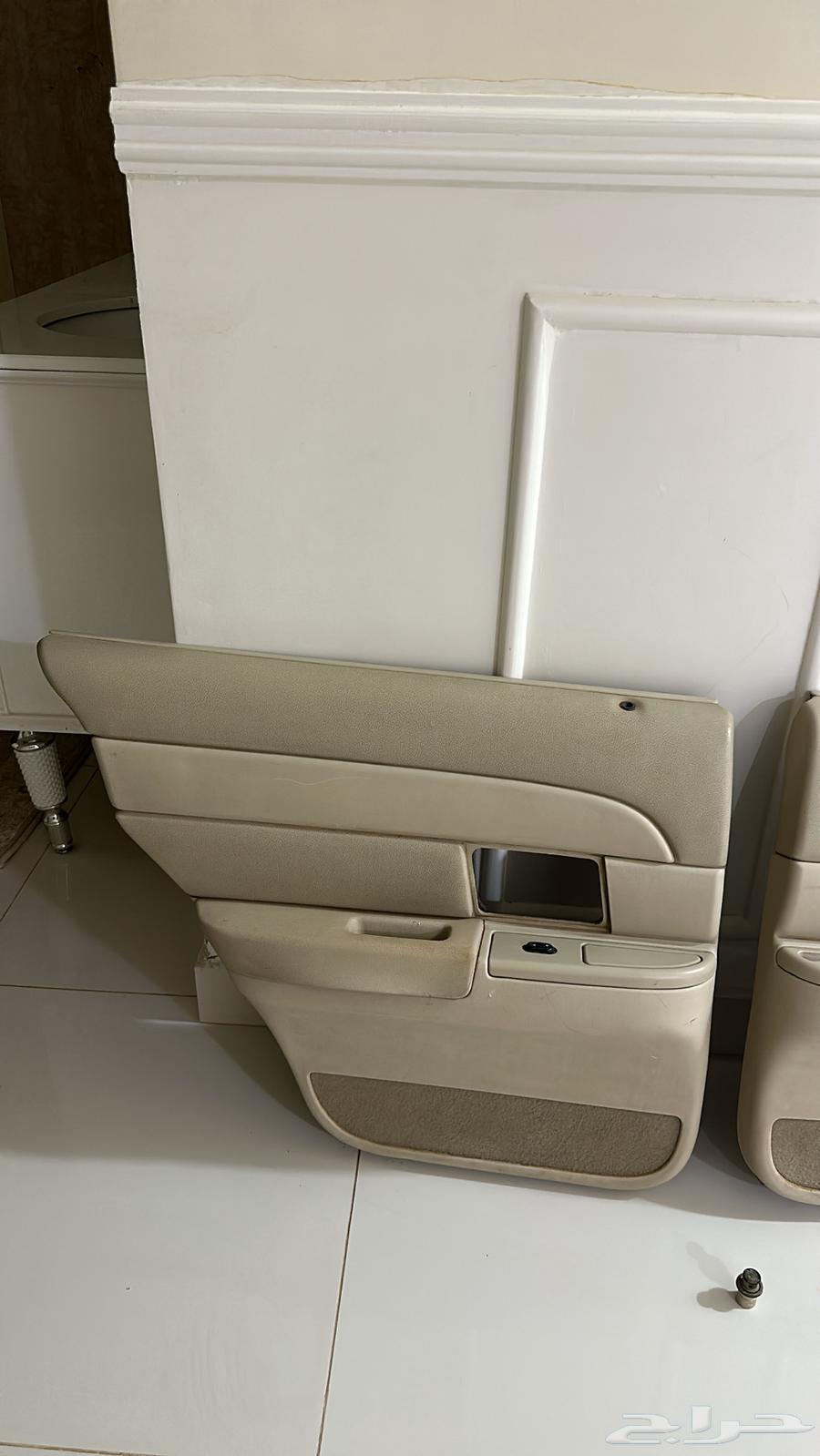 قطع داخليه فورد فكتوريا64383664053379111