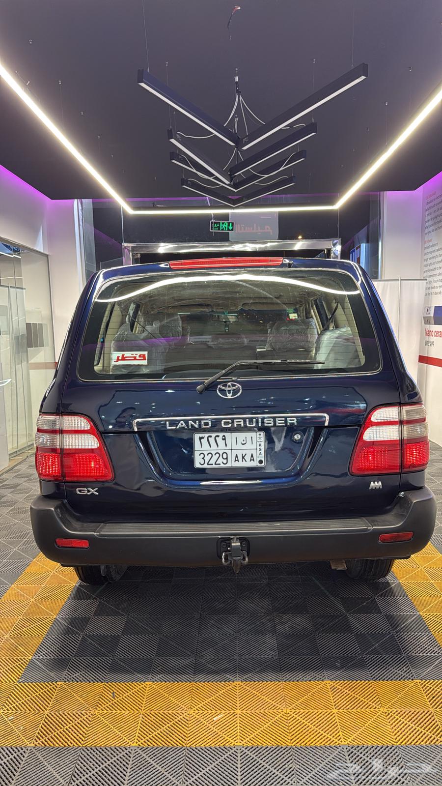 جيب لاند كروزر 200364377579550593114