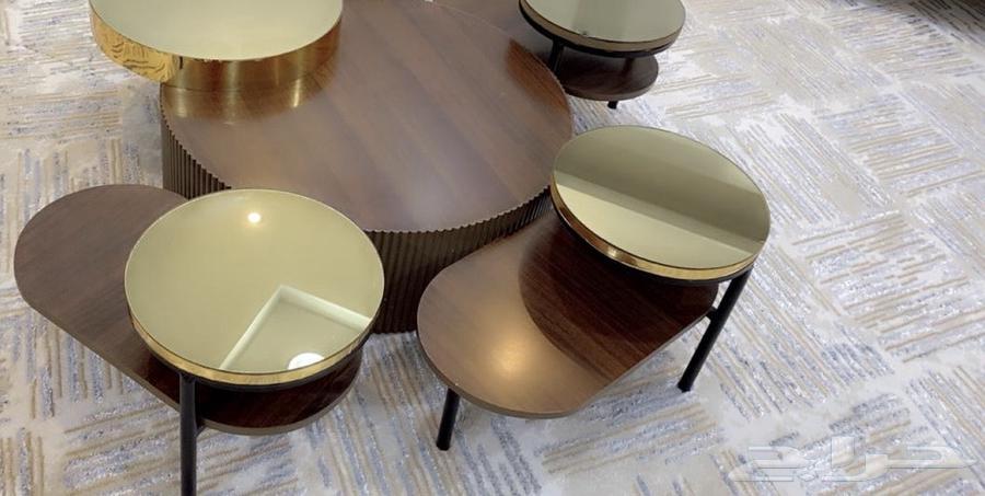 Floor table64171749880323111