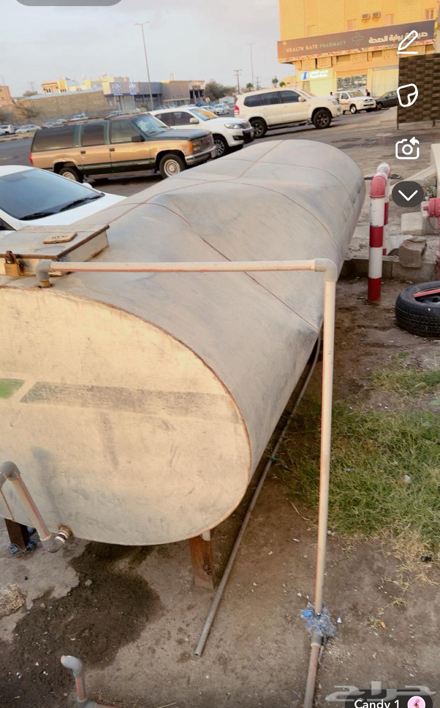 A clean tank suspected of smuggling gold, about ten tons less or more64374319581699110