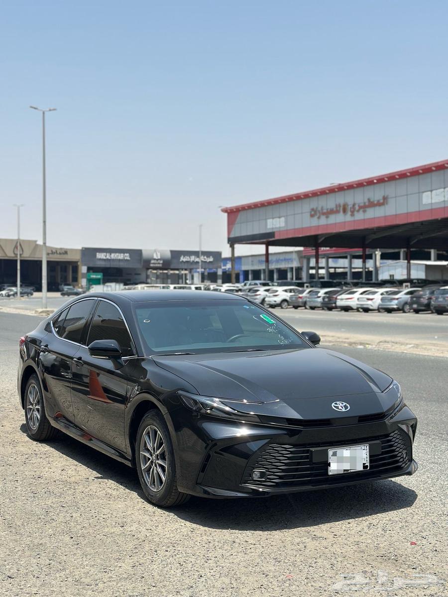 تويوتا كامزيE 2025 بنزين لوحة اصفار سعودية64381410872450113