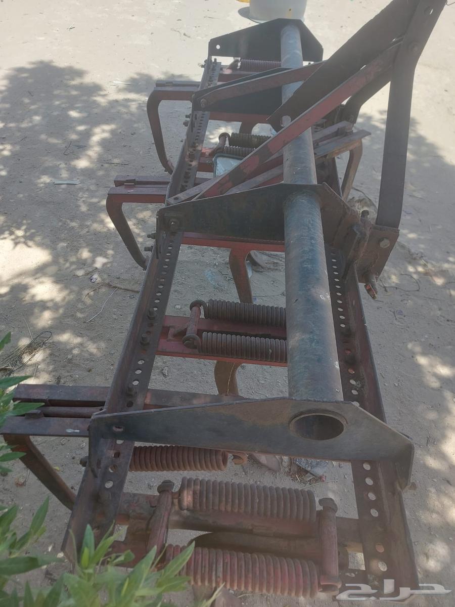 Clean nine-tooth comb64383580604417113