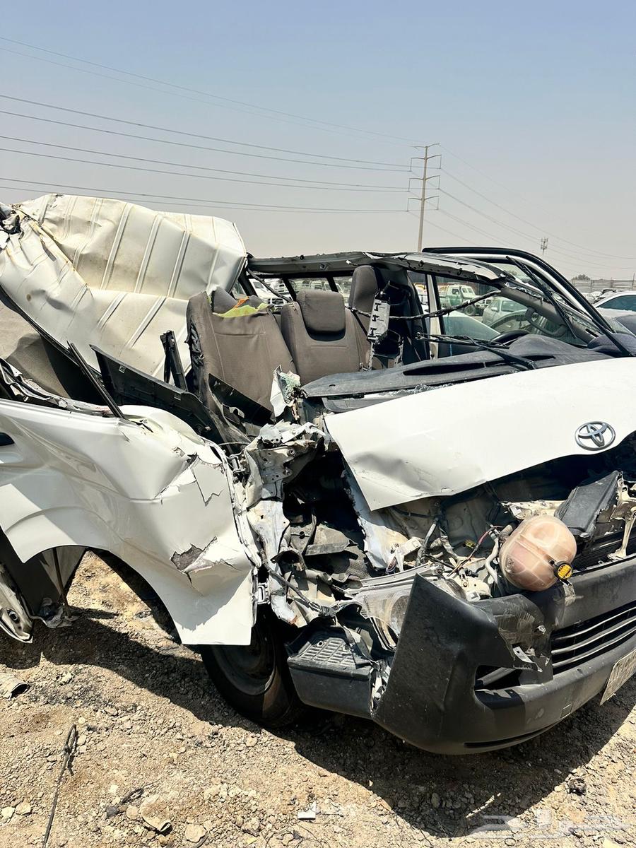 Scrap bus model 200764381864421889110