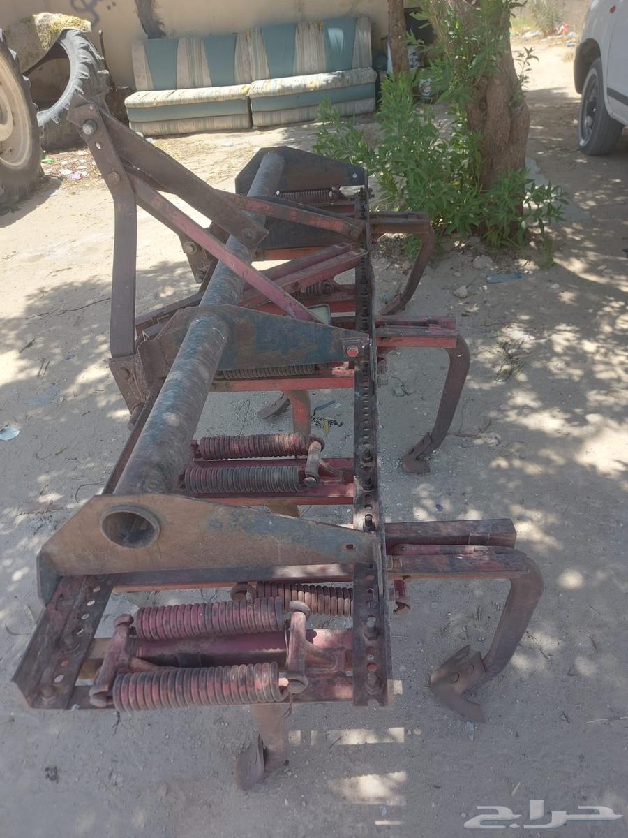 Clean nine-tooth comb64383580604417110