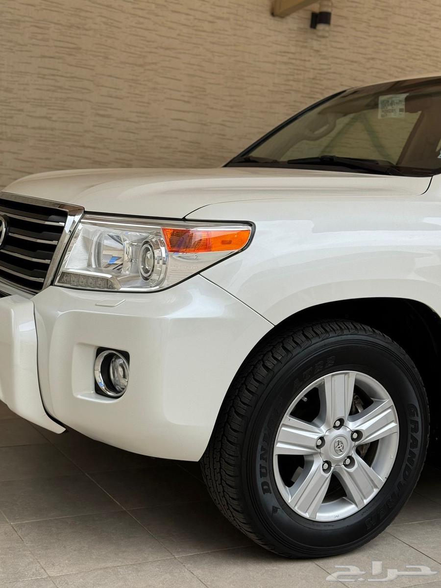 لاندكروزر 2014 GXR3 فل كامل سعودي64380041908482112