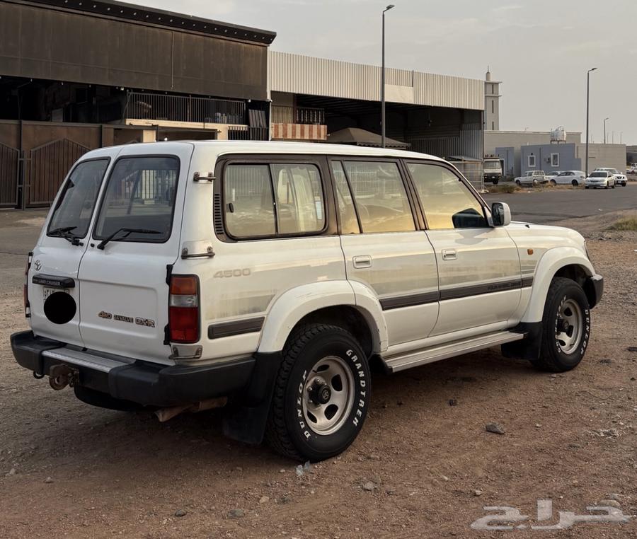 جيب جكسار موديل 199764382541585666111