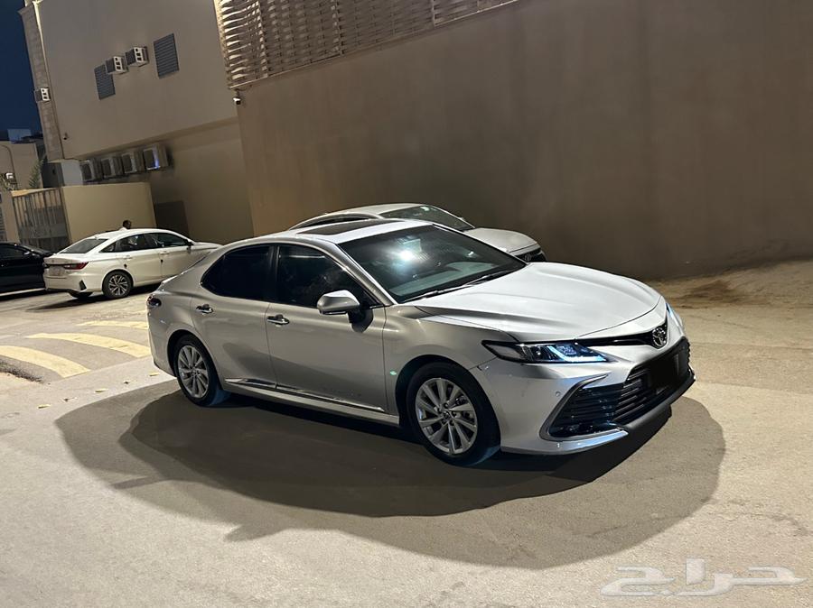 كامري GLE 2023 فضي وكالة64380565882625112