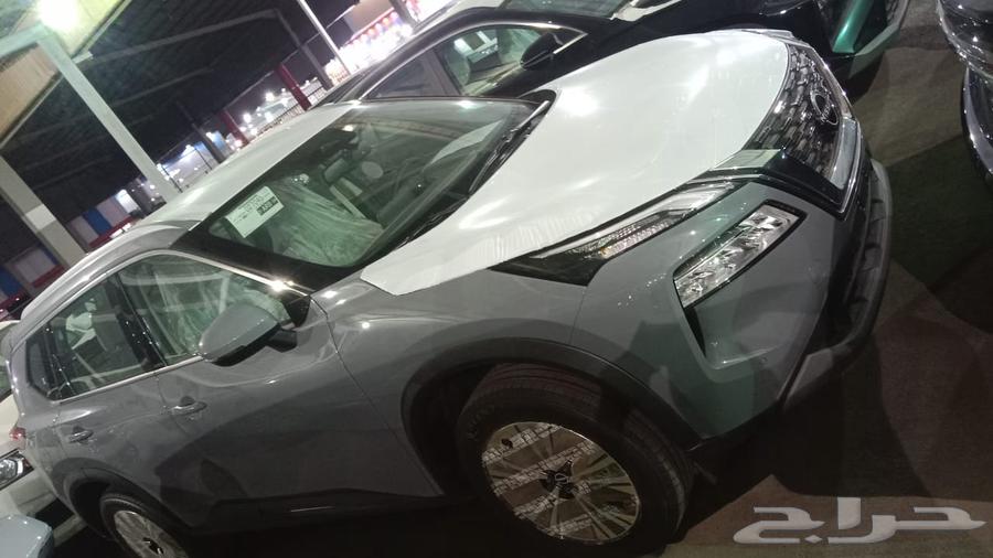 نيسان اكس تريل استندر 5 راكب بدون دبل 202564378498742147110