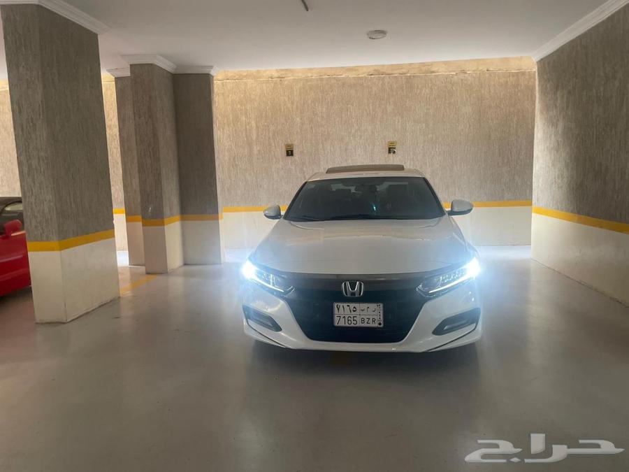 هوندا اكورد 201864382293632001114
