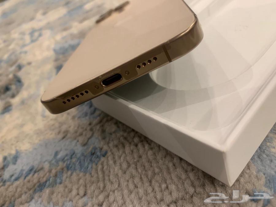 iPhone 16 Pro Max 256 used for two months64161517044097111