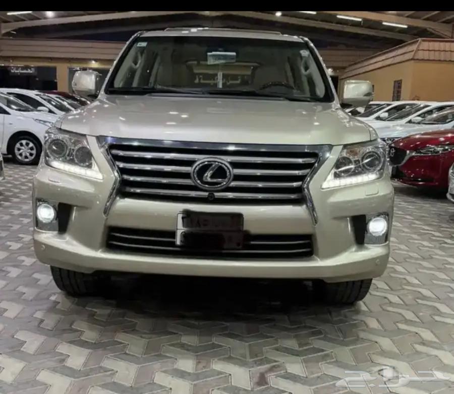 Lexus LX570 2014 Model, Nearly New64377870588162110