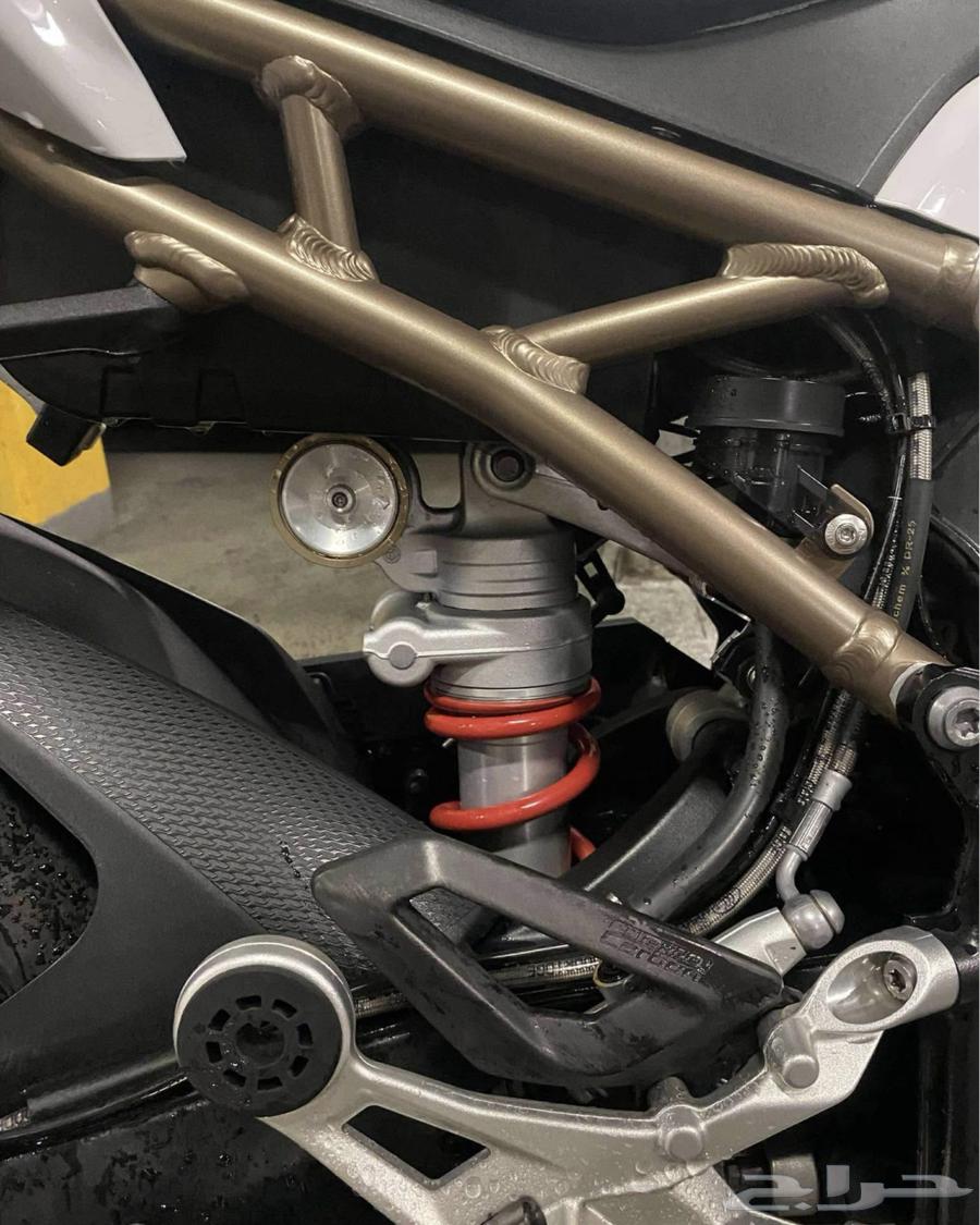للبيع دباب BMW s1000rr موديل 202064377004376067112