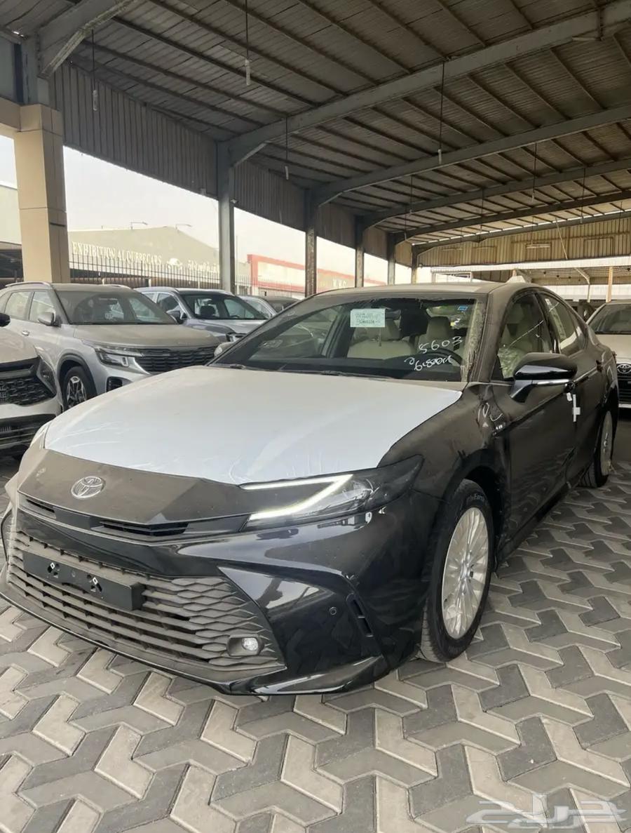 تويوتا كامري 2025 E Plas هايبرد بالنقد والتقسيط64380595240834112