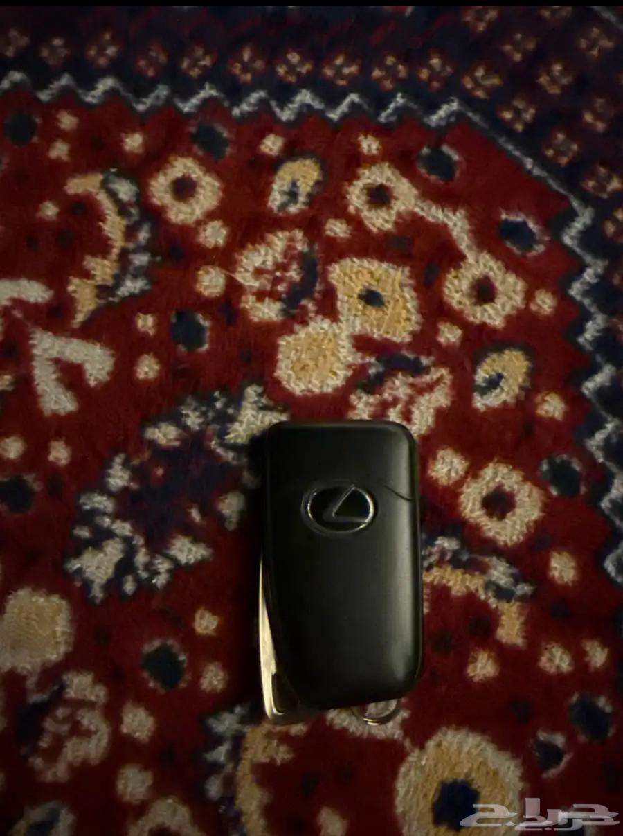 مفتاح لكزز نضيف للبيع64385035993089110