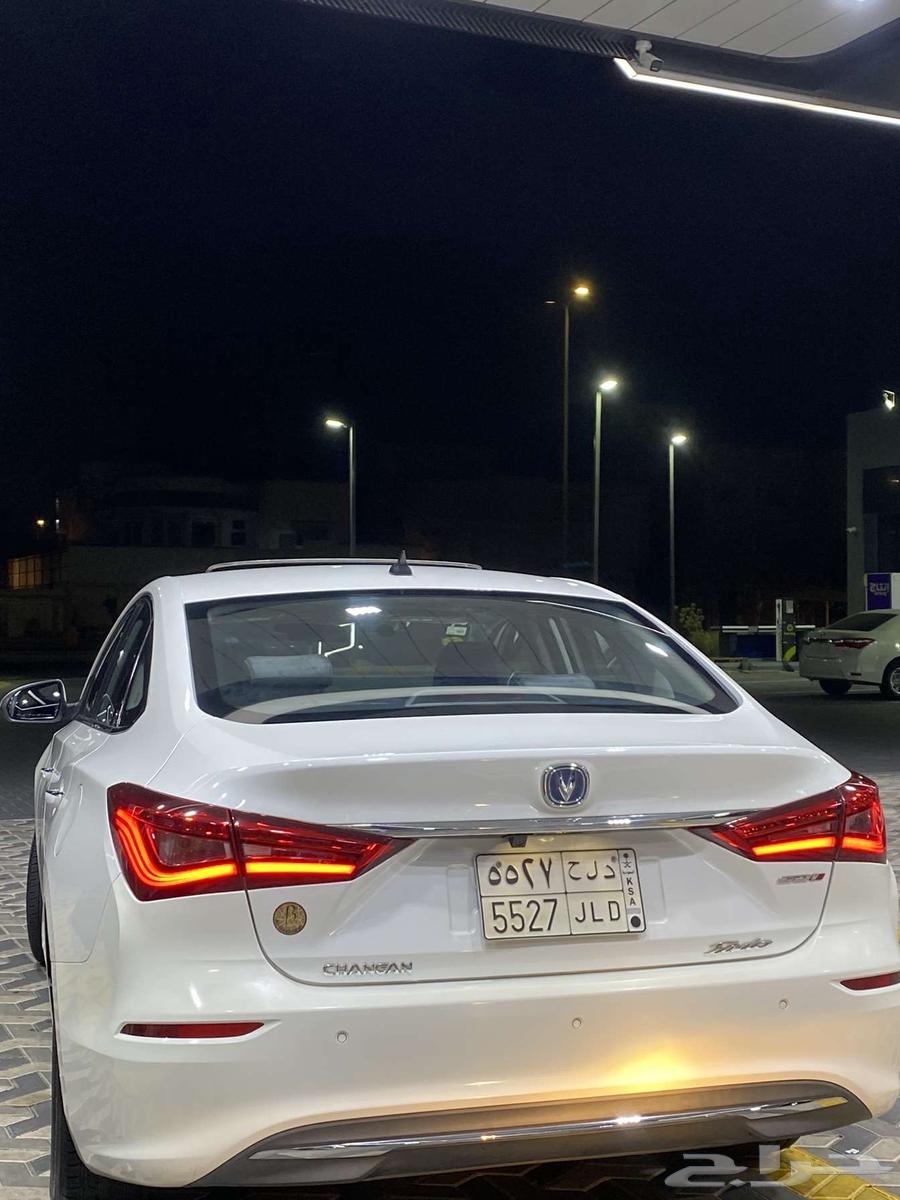 Eado64373595432834113