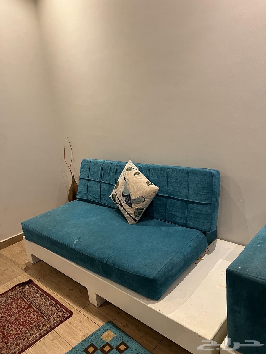 مجلس مع أغراض ثانيه64149091169923110