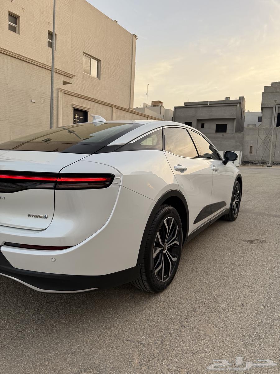 تم البيع تم البيع كراون 2023 بريميوم64377108250371114