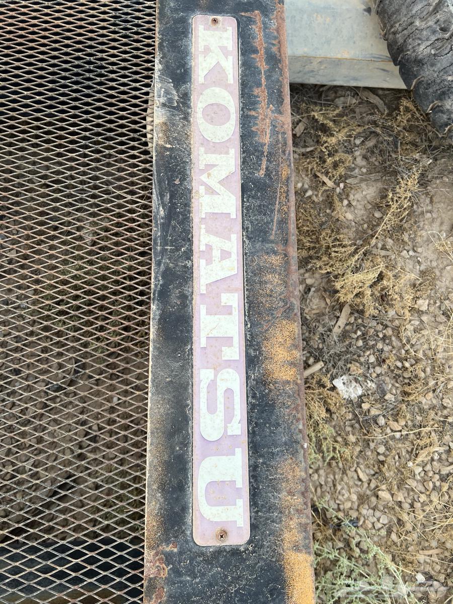 جنط حراثه وسكاكين بكت وغطاء مكينة كماتسو64382210506369114