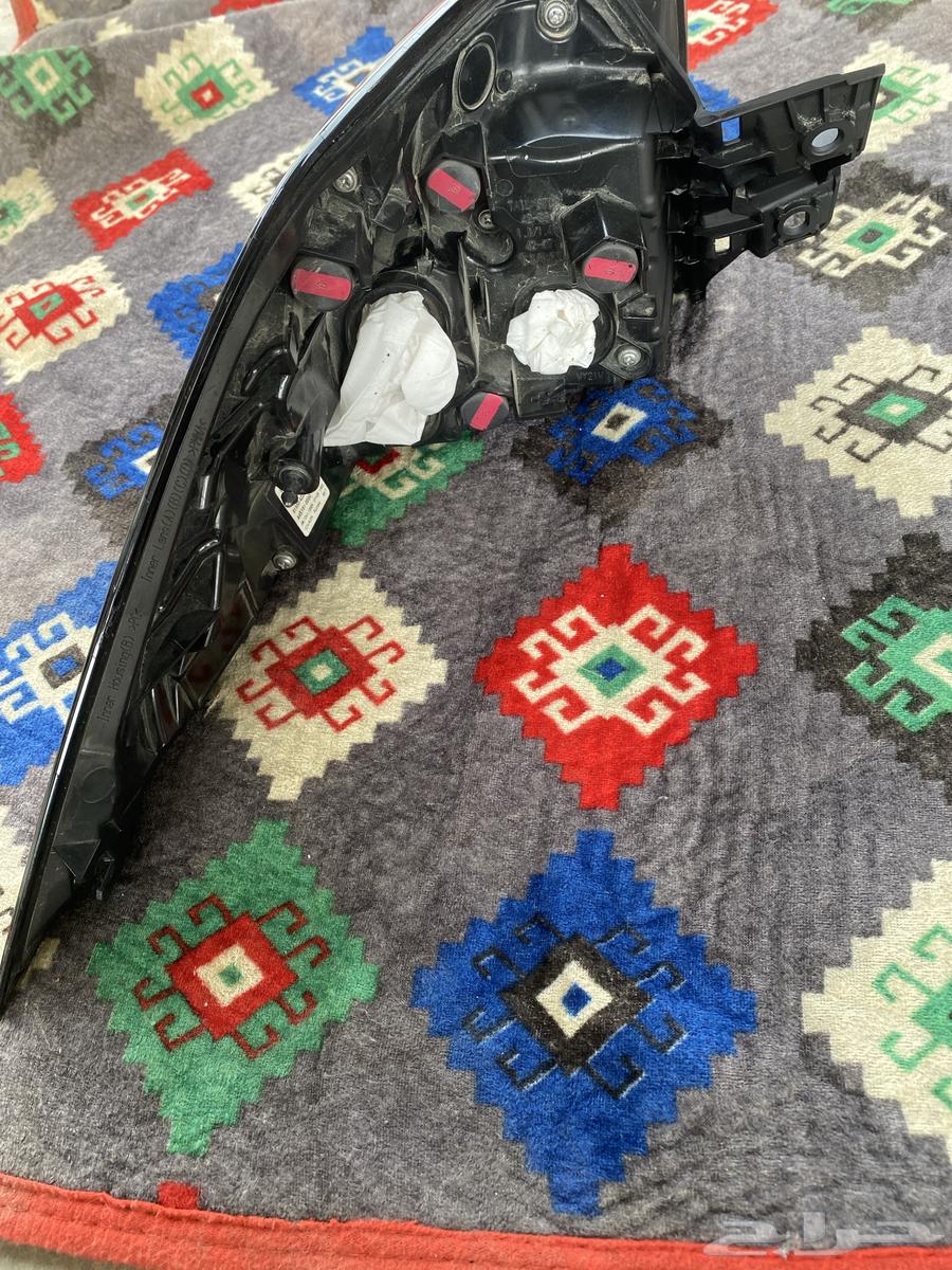 اصطب خلفي يمين راف فور64379224849281113