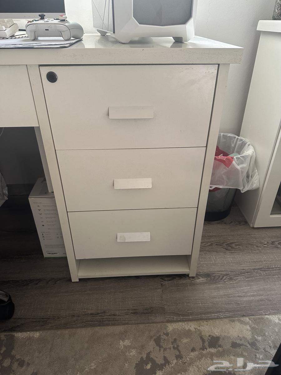 مكتب للبيع64244772029313111