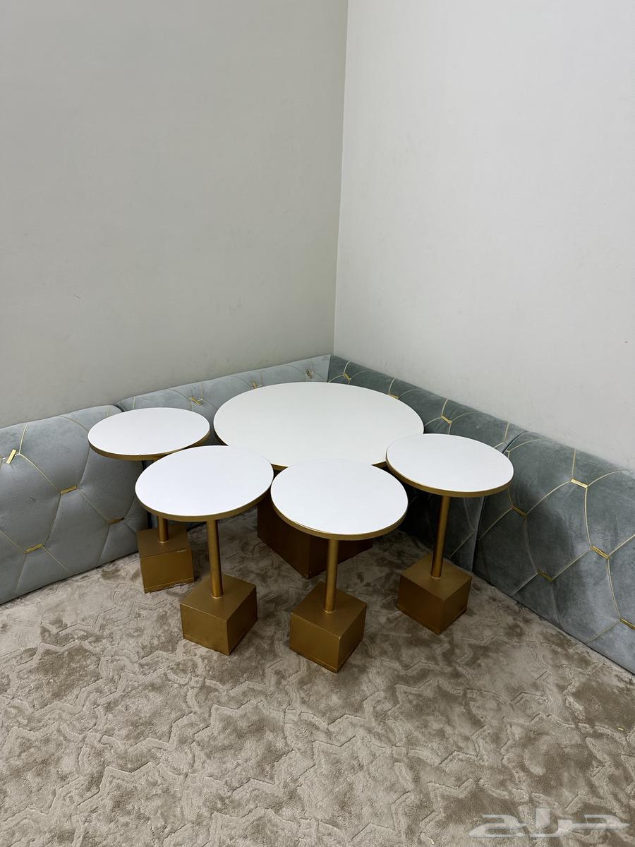 Tables for sale, 5 pieces, clean and new64168559091203111