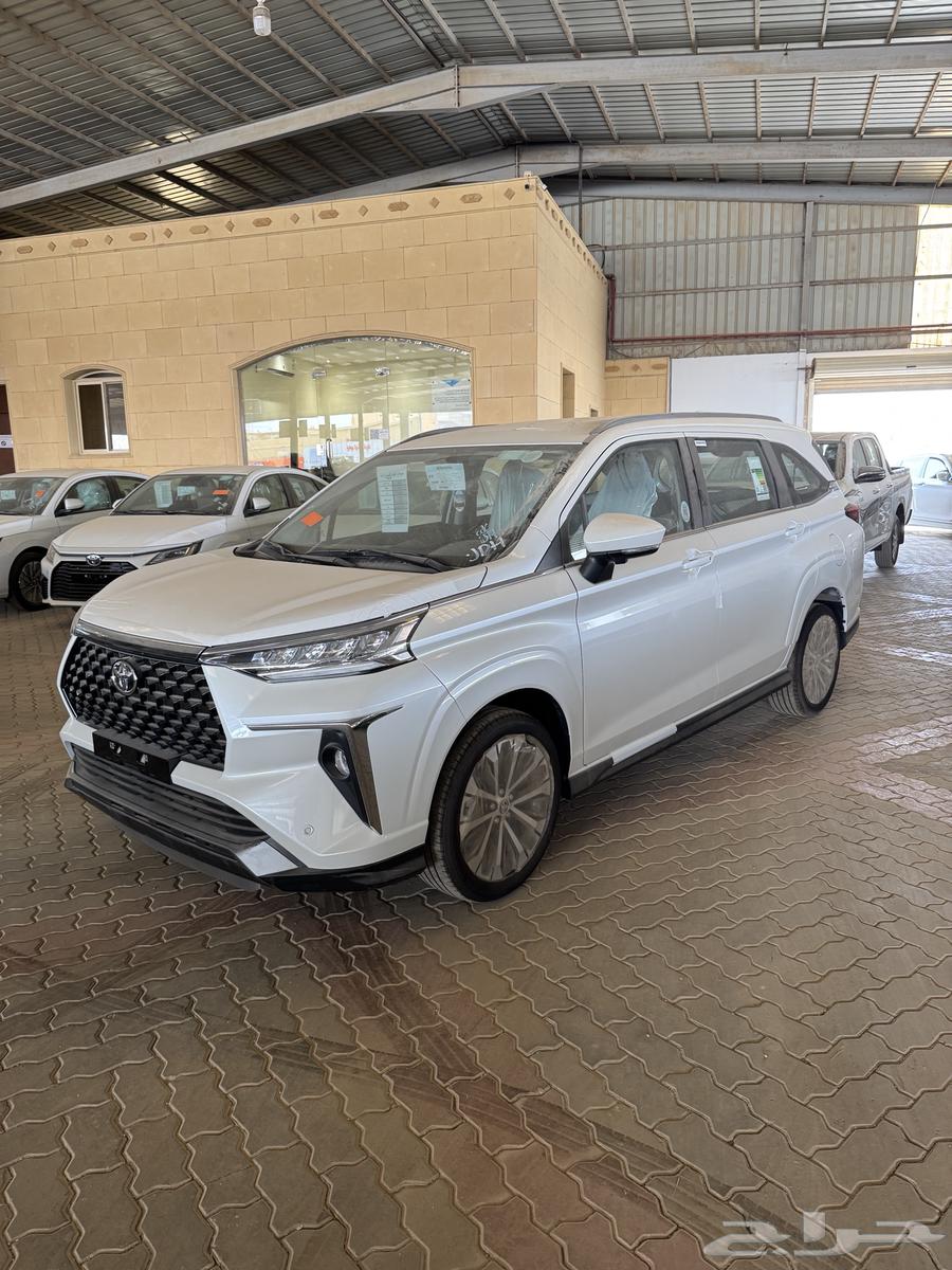 تويوتا فيلوز GLX بنزين 202564376884896642110