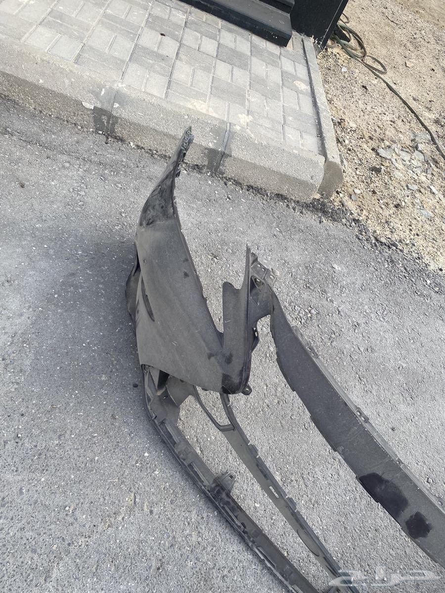 صدام امامي وكاله لون بني لكزس إي اس 350   مديل 201664382969713153111