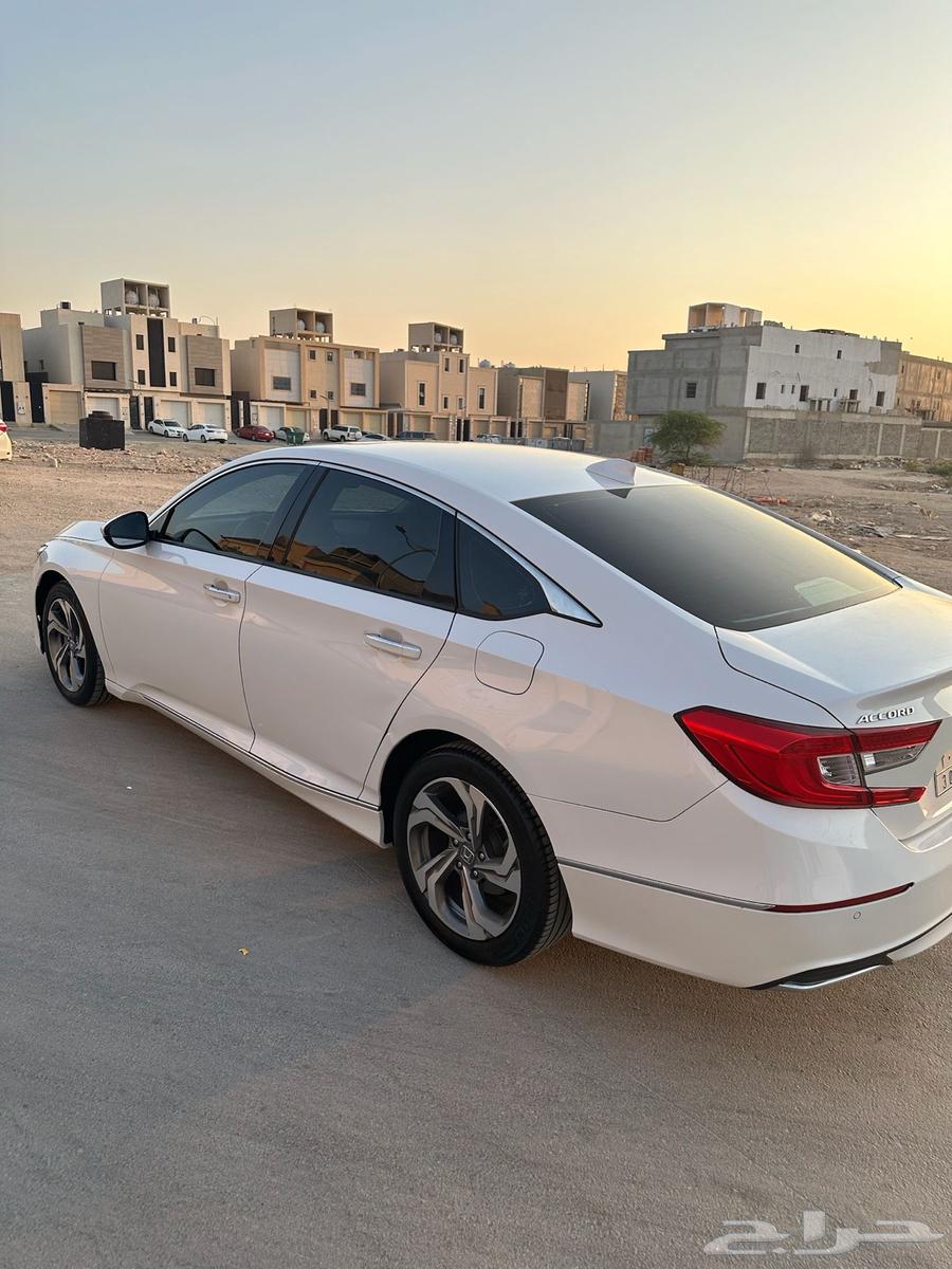 هوندا اكورد 2018 فل كامل للبيع64382017809794112