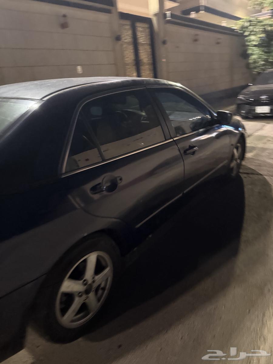 هوندا اكورد 200464383469741058112